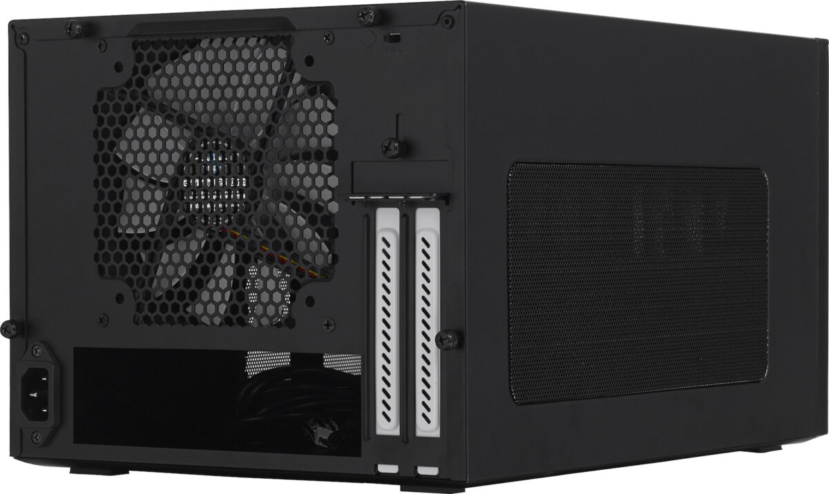 Fractal Design Node 304 Home Theater - Image 4