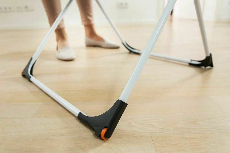 20220503093715_3c25ce90 Vileda Extra X-Legs Πτυσσόμενη Απλώστρα Δαπέδου από Μέταλλο με Μήκος Απλώματος 20m - Image 8