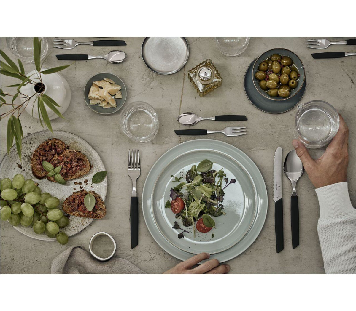 Victorinox Swiss Modern Σετ Μαχαιροπίρουνα Μαύρα Ανοξείδωτα 24τμχ - Image 3