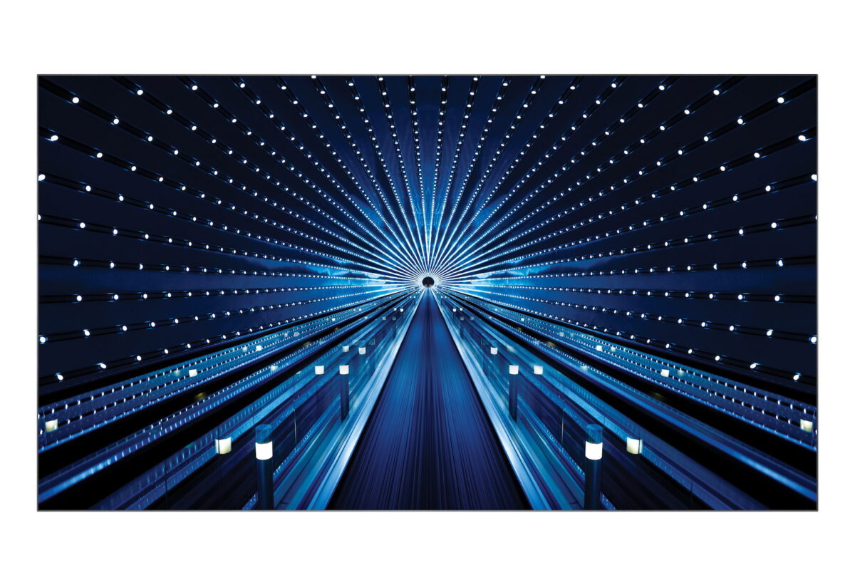 Samsung The Wall All-in-One Public Display LED 4K UHD 146" - Image 1