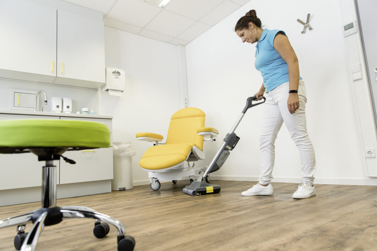 Karcher BR 30/1 C Bp Pack 18/25 Μηχανή Πλύσης & Στέγνωσης - Image 2