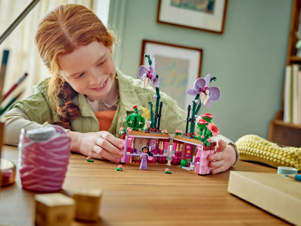 Lego Disney Isabela's Flowerpot για 9+ Ετών 641τμχ - Image 6