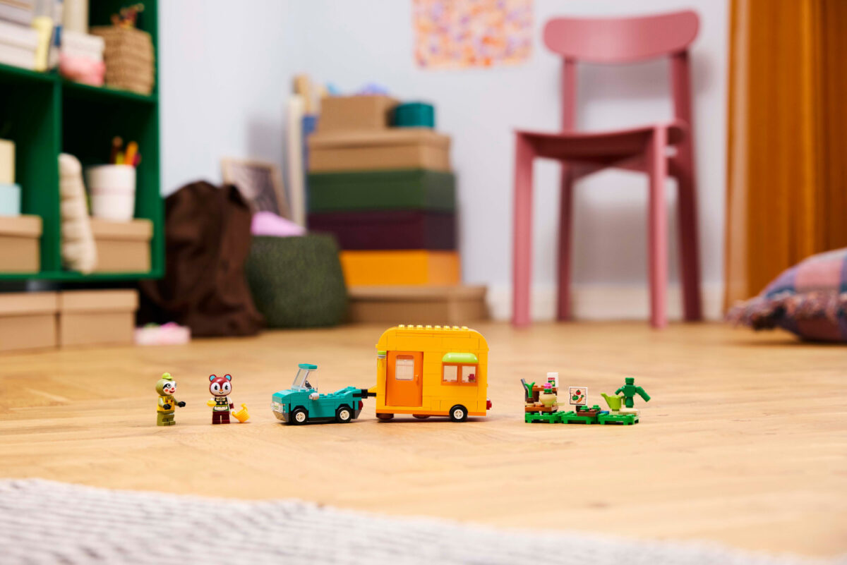 Lego Animal Crossing Animal Crossing Leif's Caravan & Garden Shop για 7+ Ετών 263τμχ - Image 3