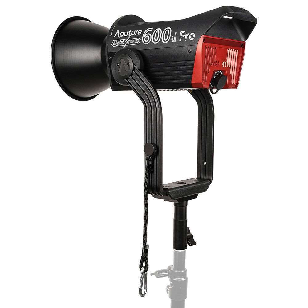 20250710163320_051378f3 Aputure LED Light 600W - Image 5