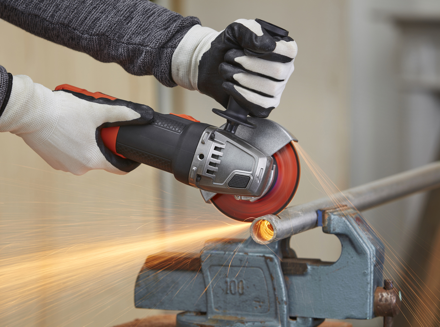 20220105114250_36dae3fb Black & Decker BEG120-QS Τροχός Ρεύματος 800W - Image 6