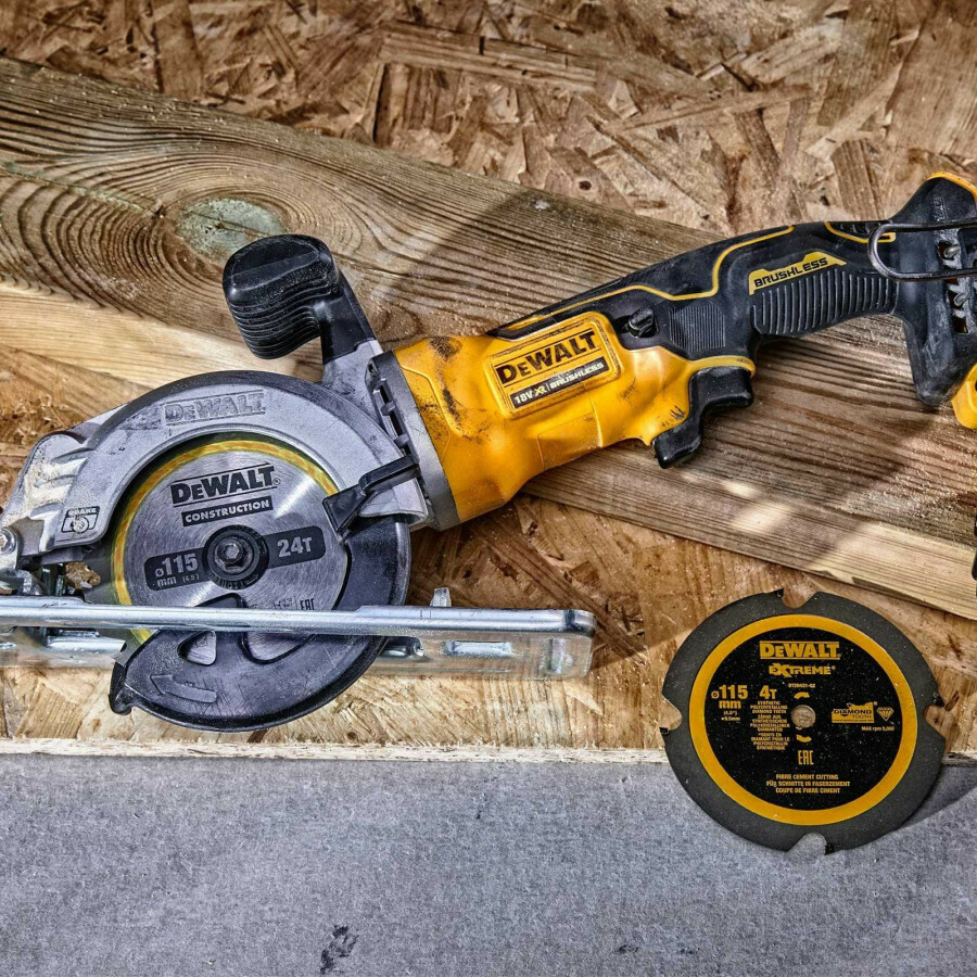 20220105170855_f63a2585 Dewalt DCS571NT Δισκοπρίονο Brushless 18V Solo - Image 7