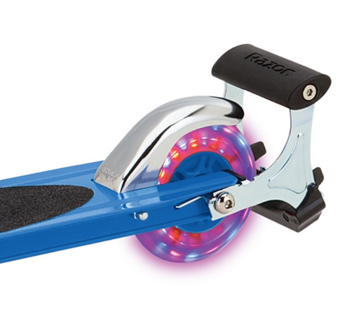 20220405162651_b5662a71 Razor S Spark - Image 2