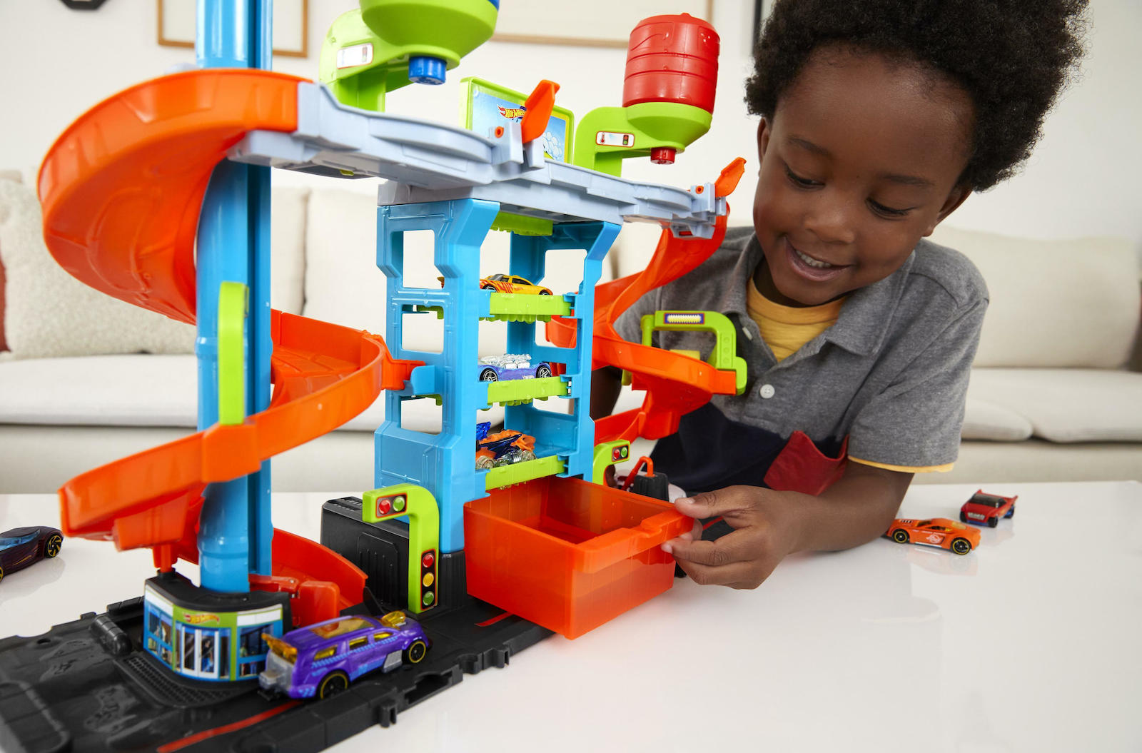 20220704103056_8508d5c4 Hot Wheels Mega Πλυντήριο Χρωμοκεραυνών για 4+ Ετών - Image 8