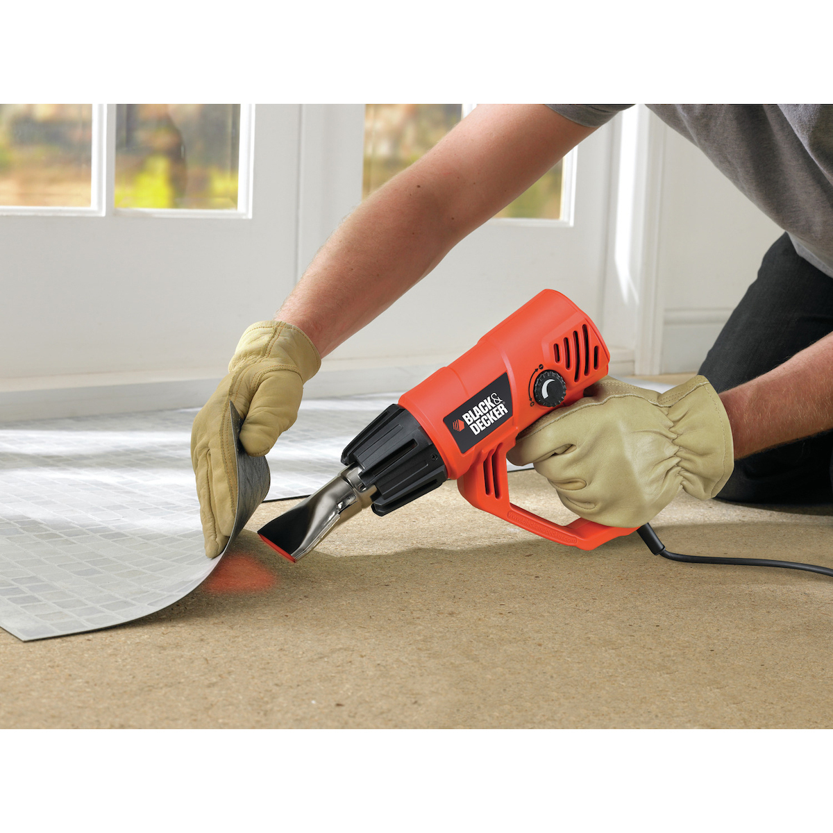 20220804103225_38358a78 Black & Decker KX2001-QS Πιστόλι Θερμού Αέρα 2000W με Ρύθμιση έως 600°C - Image 3