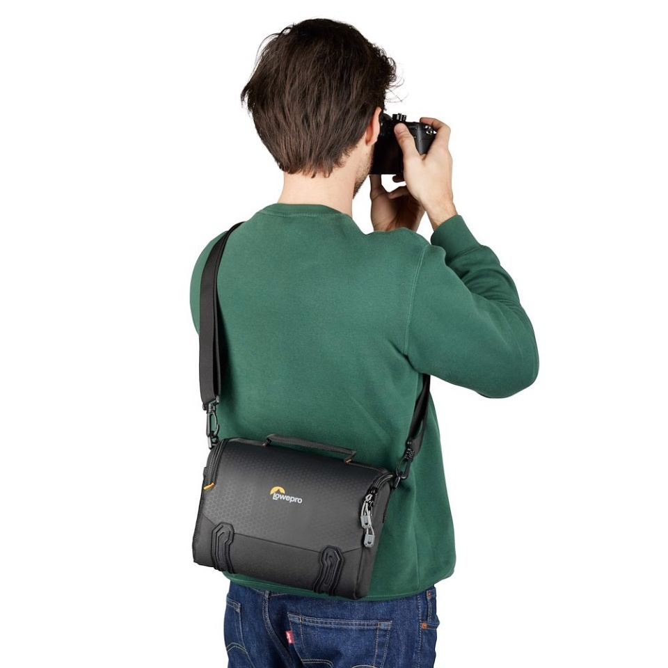 20240718140843_7eab0f6a Lowepro Τσάντα Ώμου Φωτογραφικής Μηχανής Adventura SH 140 III σε Μαύρο Χρώμα - Image 7