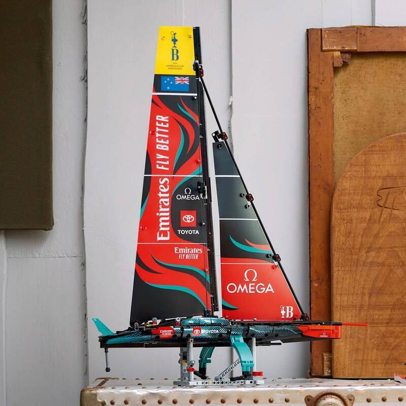 20240725100007_2959f159 Lego Technic Emirates Team New Zealand AC75 Yacht για 18+ Ετών 962τμχ - Image 5