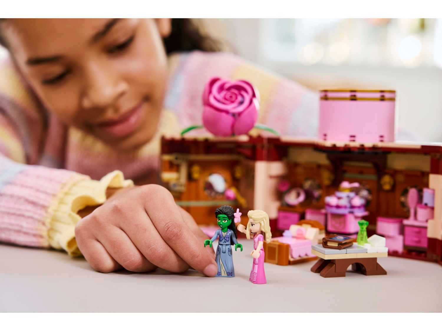 20241108164325_f214fb06 Lego Wicked Glinda & Elphaba's Dormitory για 8+ Ετών 740τμχ - Image 15