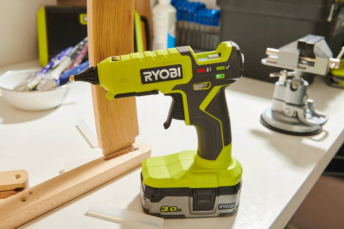 Ryobi Πιστόλι Θερμοκόλλησης 18V για Ράβδους Σιλικόνης 12mm - Image 4