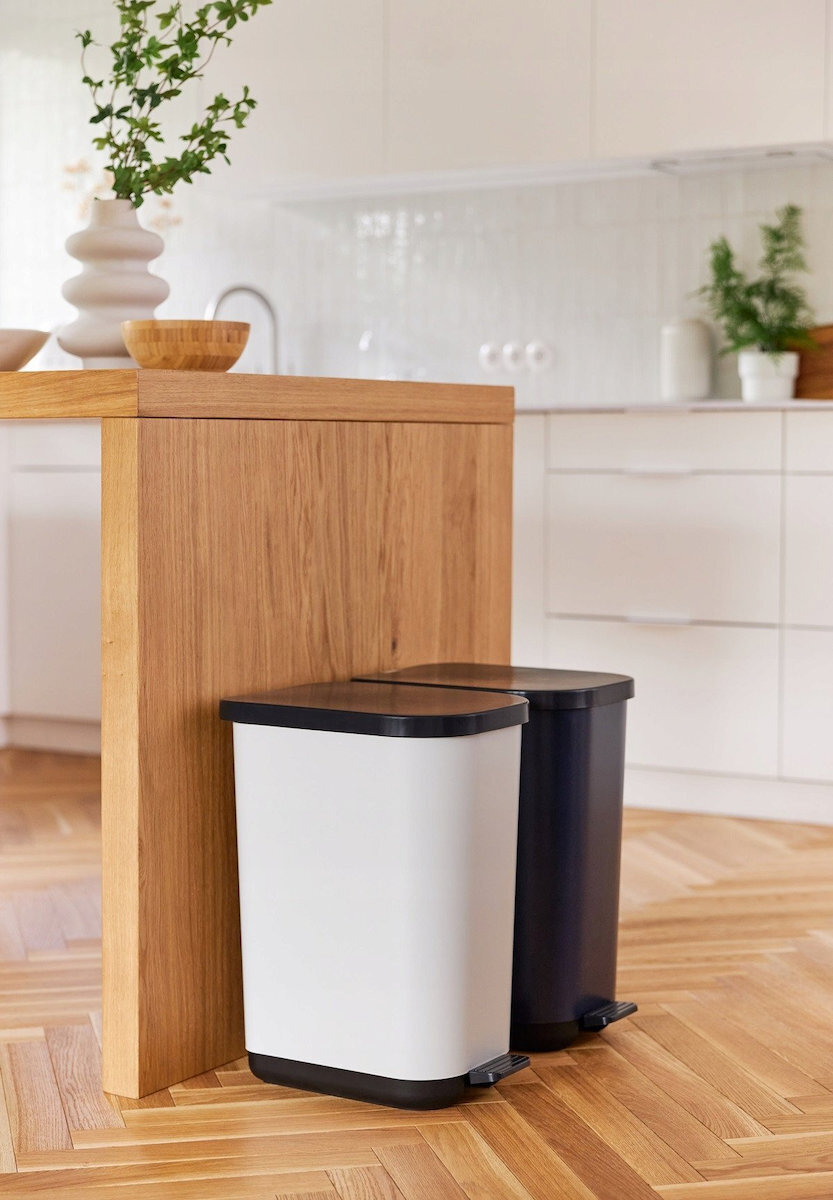 20250702091950_7a392c3b Rotho Babydesign Κάδος Απορριμμάτων Πλαστικός με Πεντάλ Λευκός 35lt - Image 4