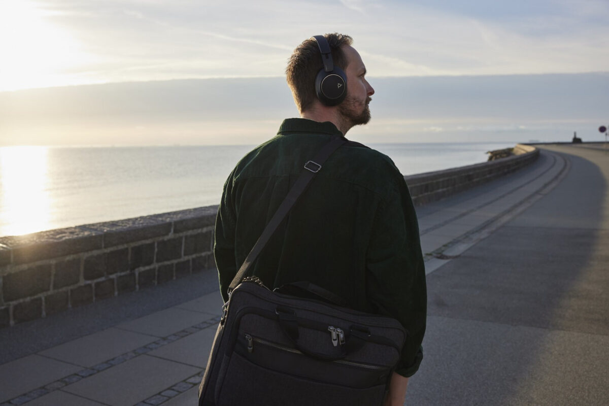 Poly Voyager Surround 80 UC Microsoft Teams +USB-C/A Adapter On Ear Multimedia Ακουστικά με μικρόφωνο - Image 6