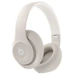 Beats Studio Pro Ασύρματα / Ενσύρματα Over Ear Ακουστικά με 40 ώρες Λειτουργίας και Quick Charge Sandstone